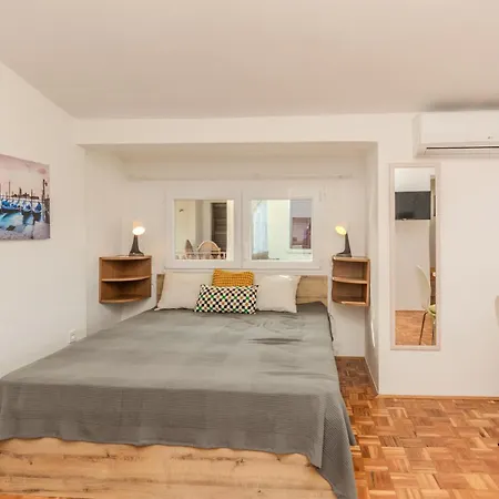1 Bedroom Gorgeous In * Nin